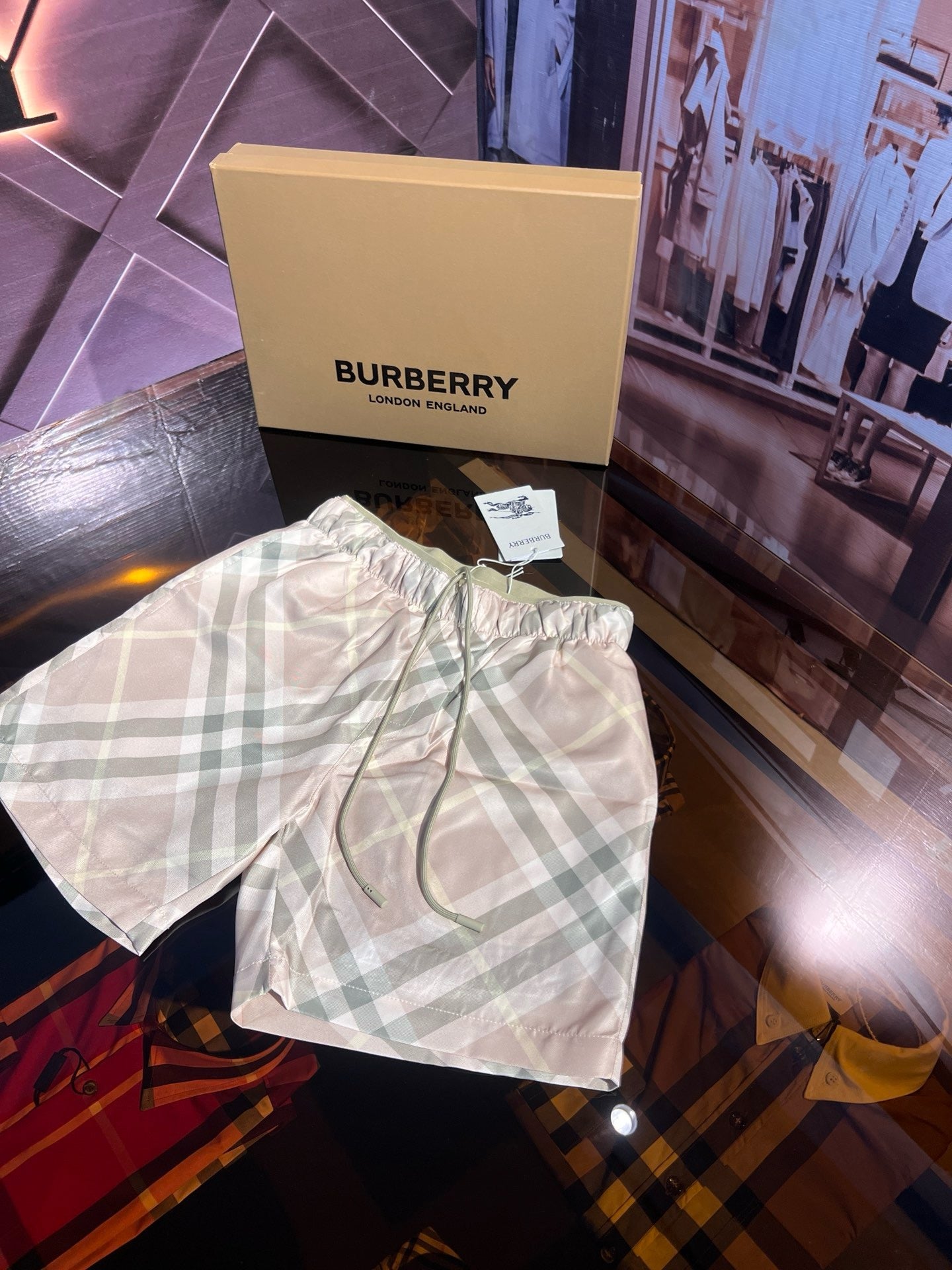 Multi-Colors Short - Size M - FashionHype.xyz