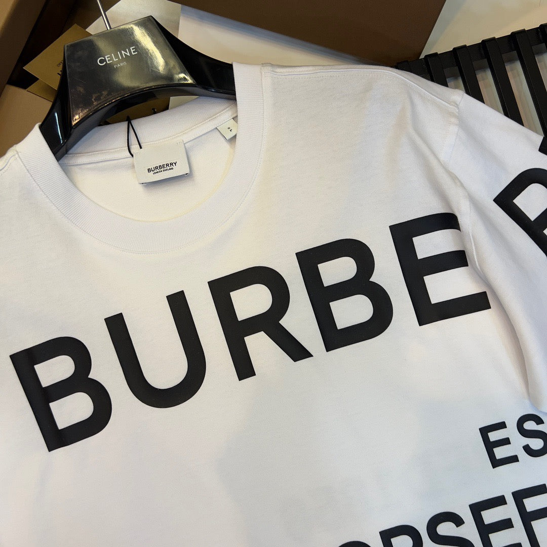 Black and White T-shirt - FashionHype.xyz