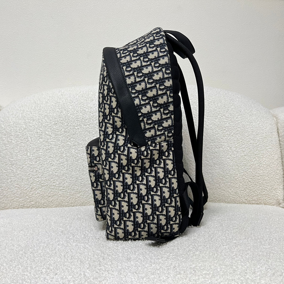Bolsa azul y gris negra