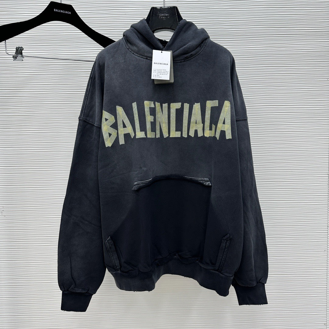 Black Hoodie - FashionHype.xyz