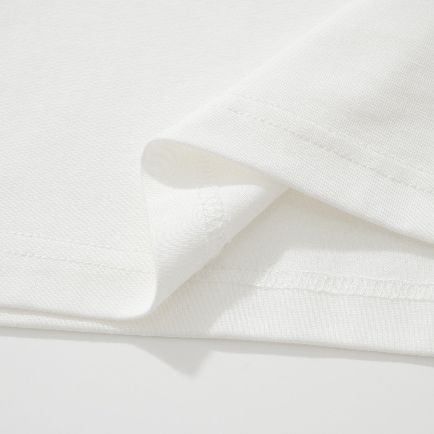 Black,White and Blue T-shirt - FashionHype.xyz