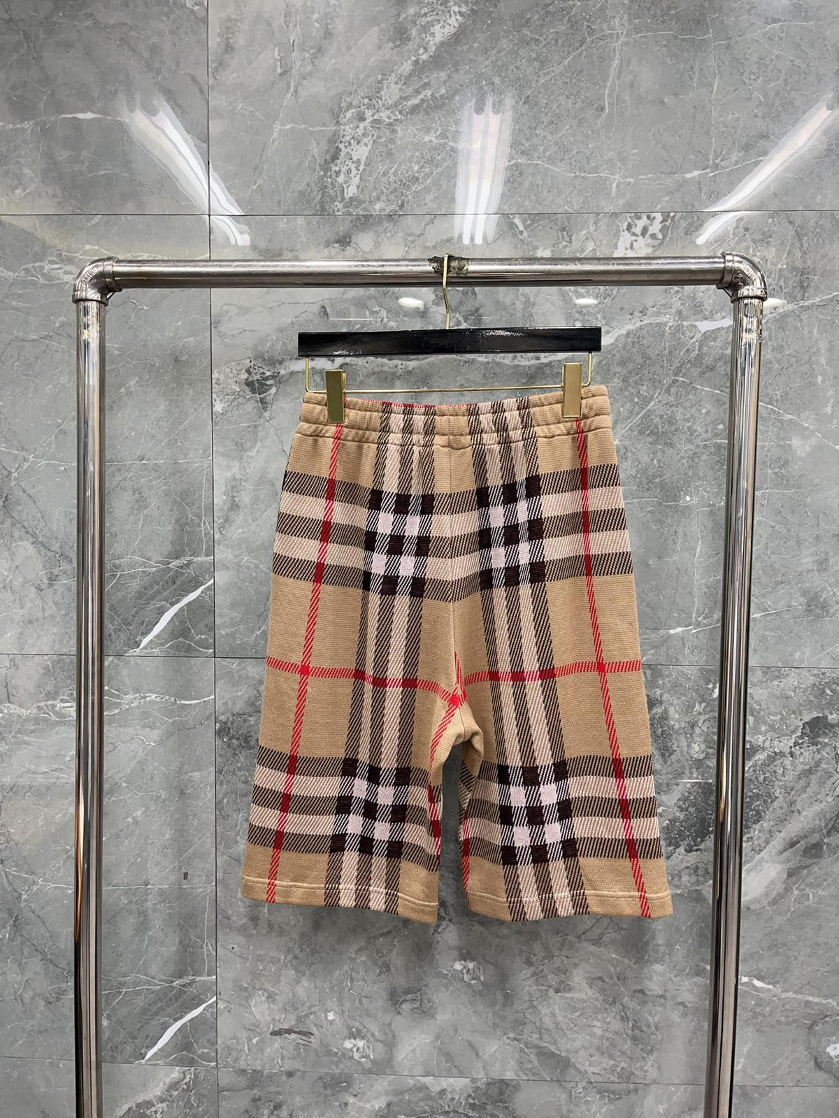 Multi-color Short
