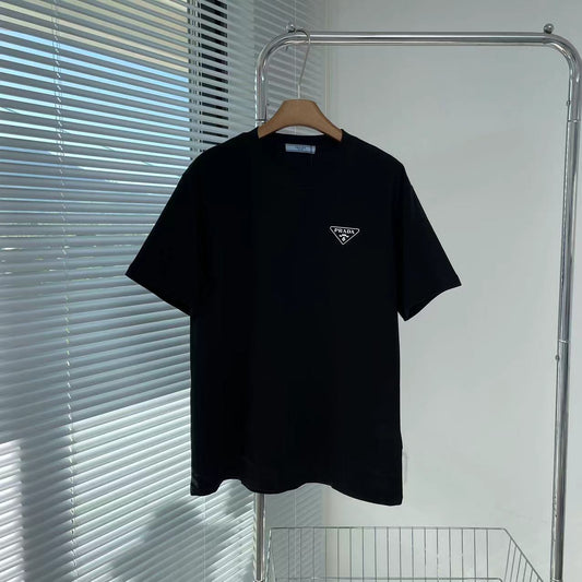 Black and White T-shirt - FashionHype.xyz
