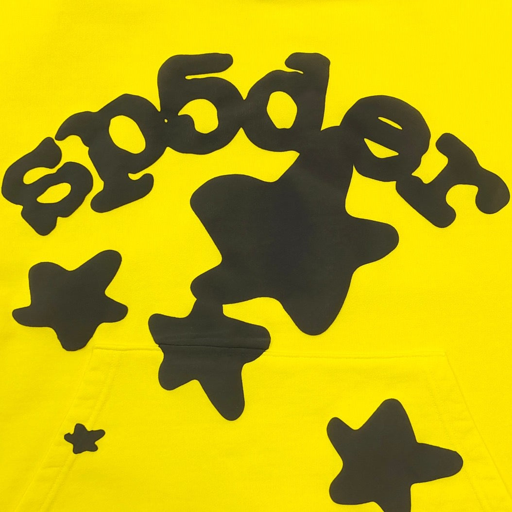 Sudadera con capucha amarilla
