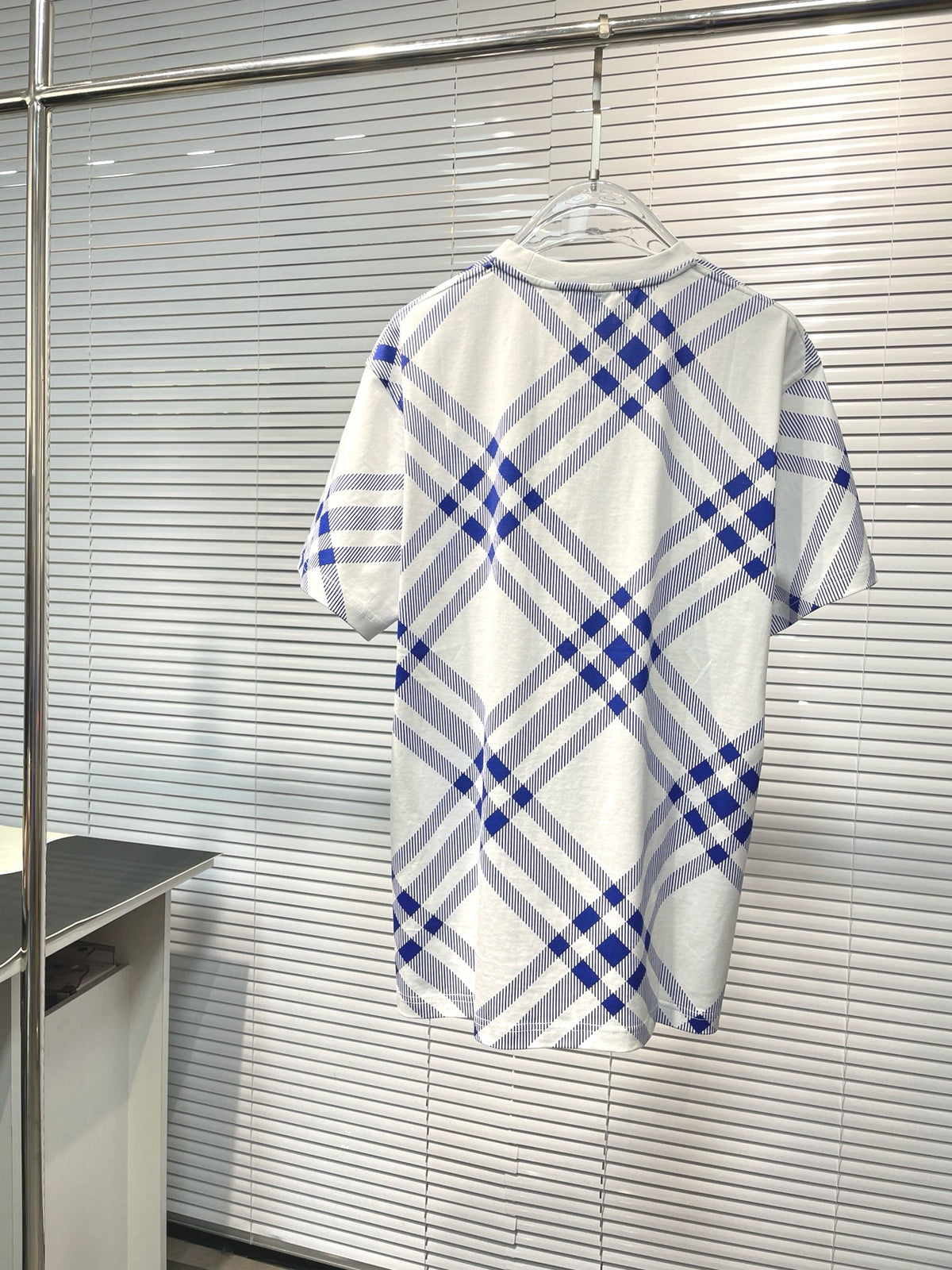 White blue T-shirts - FashionHype.xyz