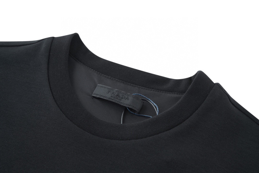 Black and White T-shirt - FashionHype.xyz