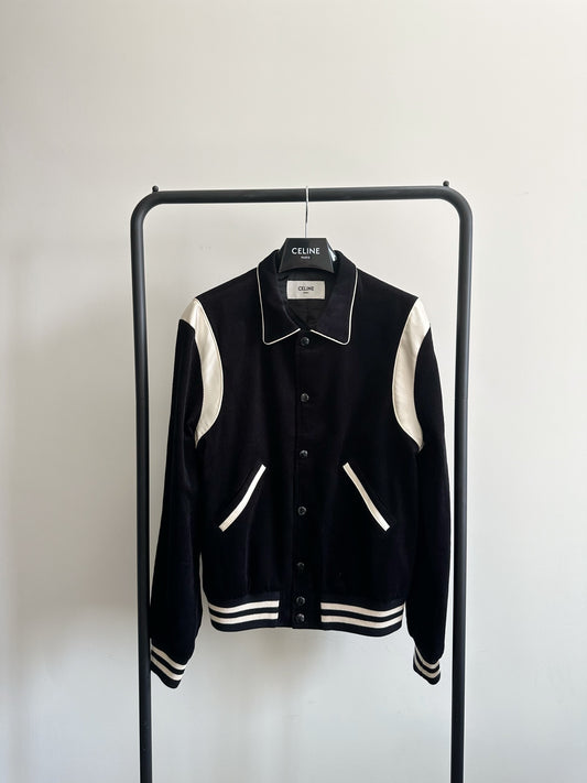 Chaqueta blanca y negra