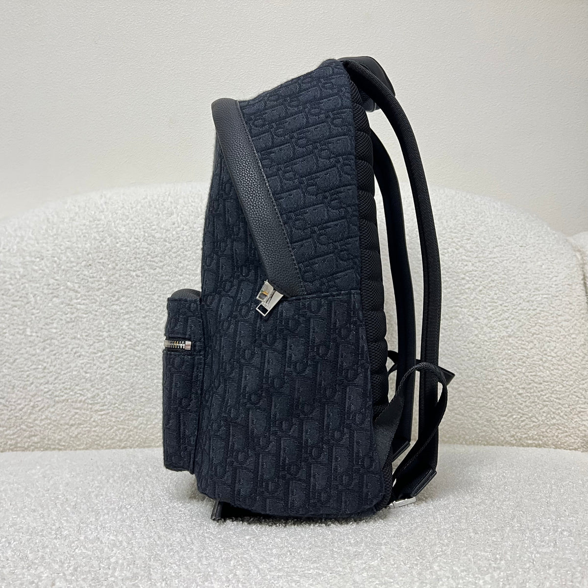 Bolsa azul y gris negra
