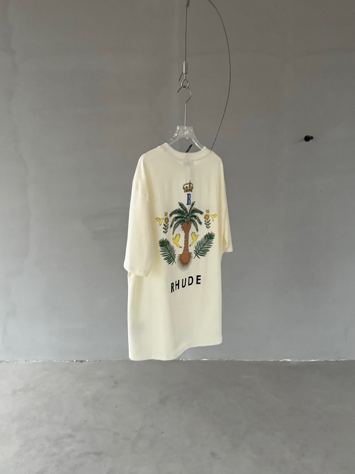 White T-shirt - FashionHype.xyz