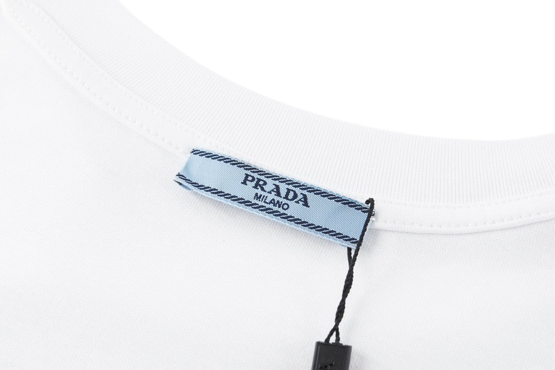 Black and White T-shirt - FashionHype.xyz