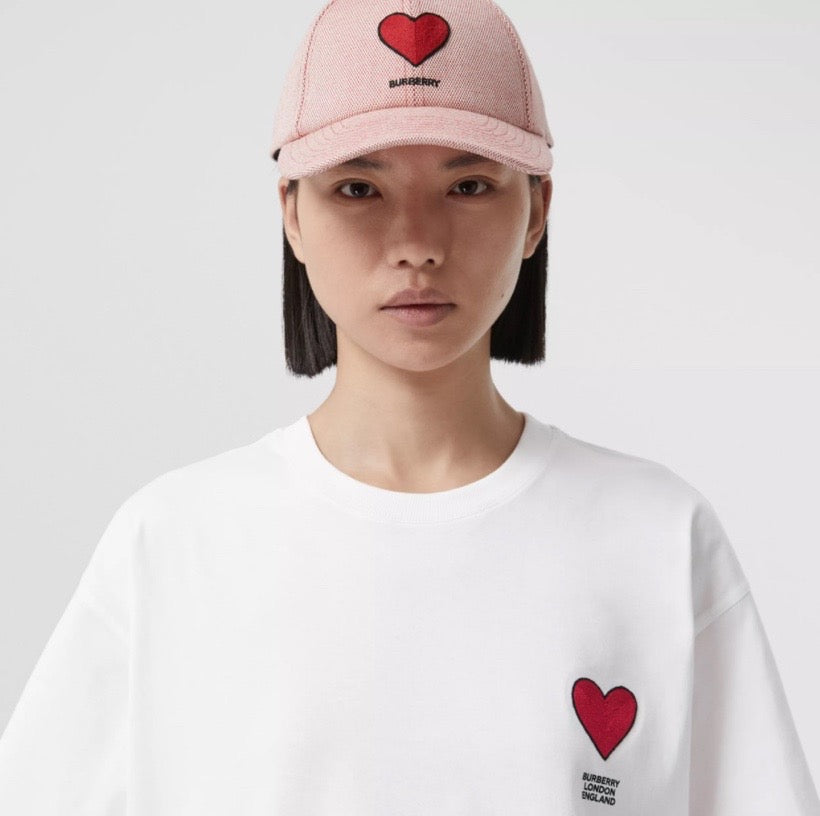 Black and White T-shirts - FashionHype.xyz