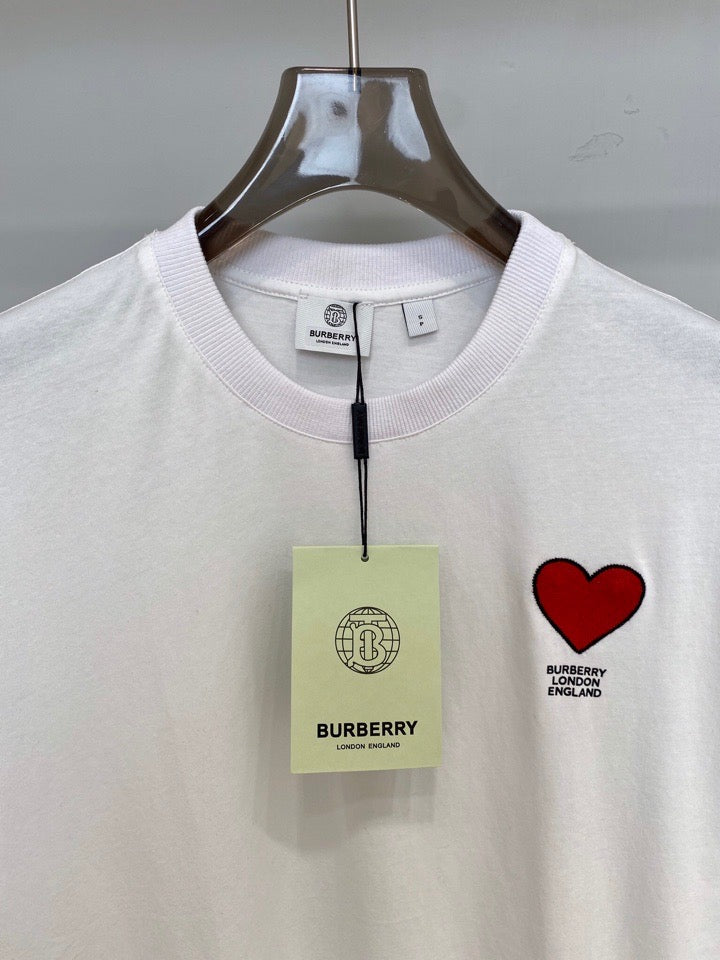 Black and White T-shirts - FashionHype.xyz
