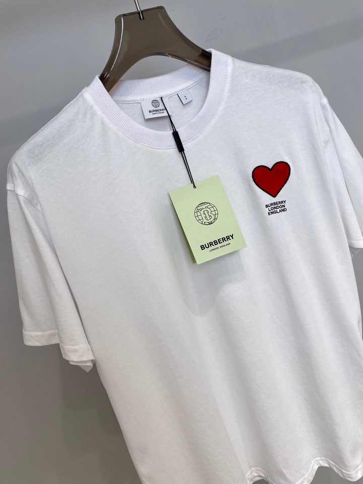 Black and White T-shirts - FashionHype.xyz