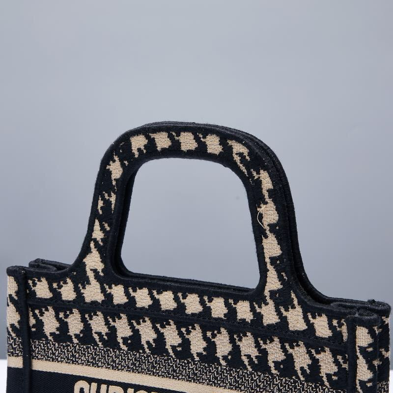 Mehrfarbige Taschen