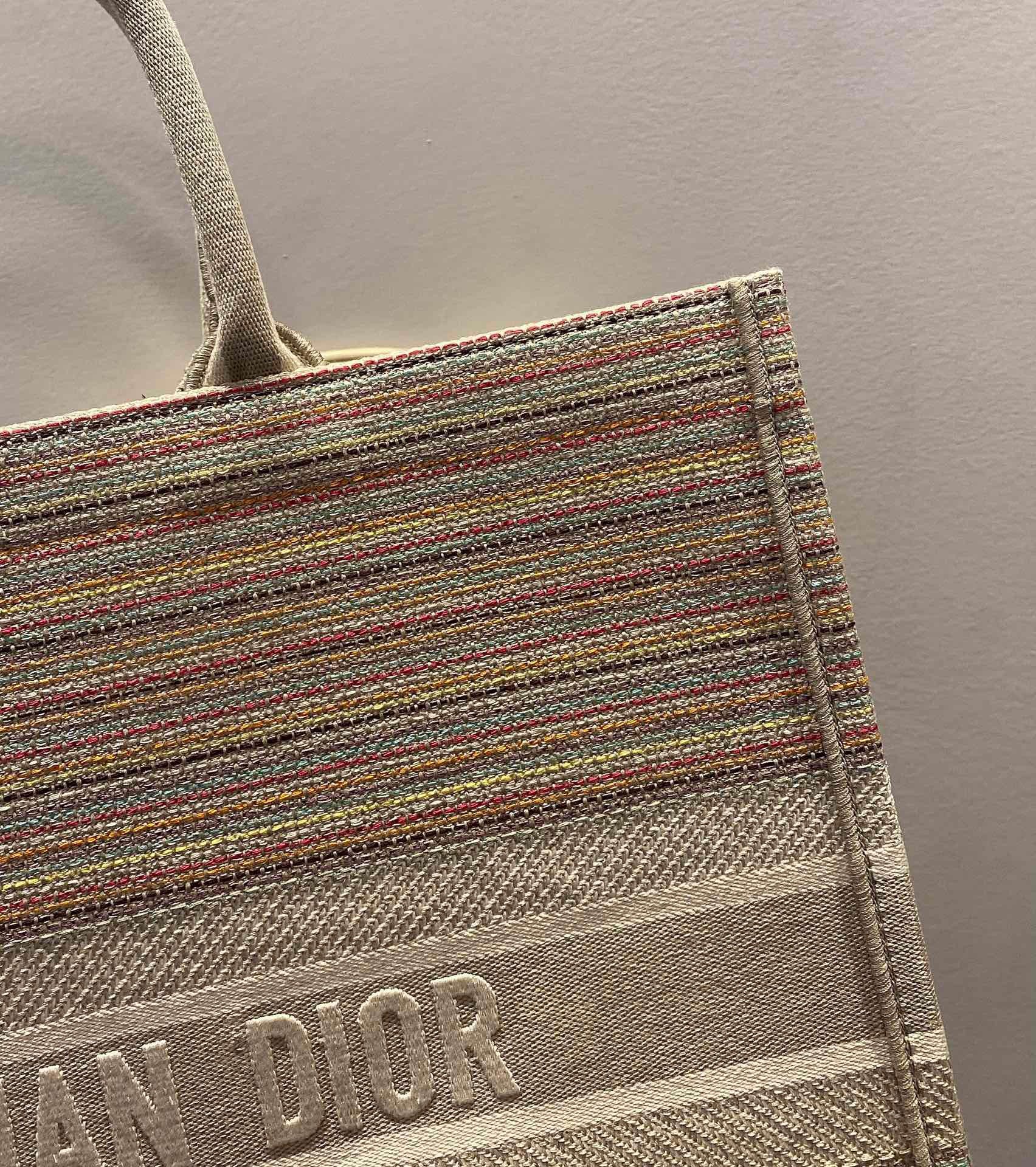 Multicolor Bags - FashionHype.xyz
